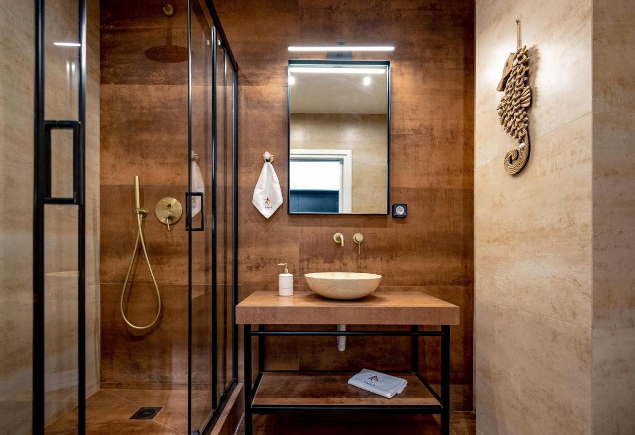 Triple A - Prime Location - Between Monastiraki & Syntagma Square-Free Parking! Athen Exterior foto